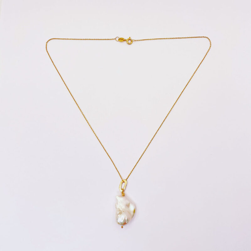 Collana in gold filled e pendente perla barocca