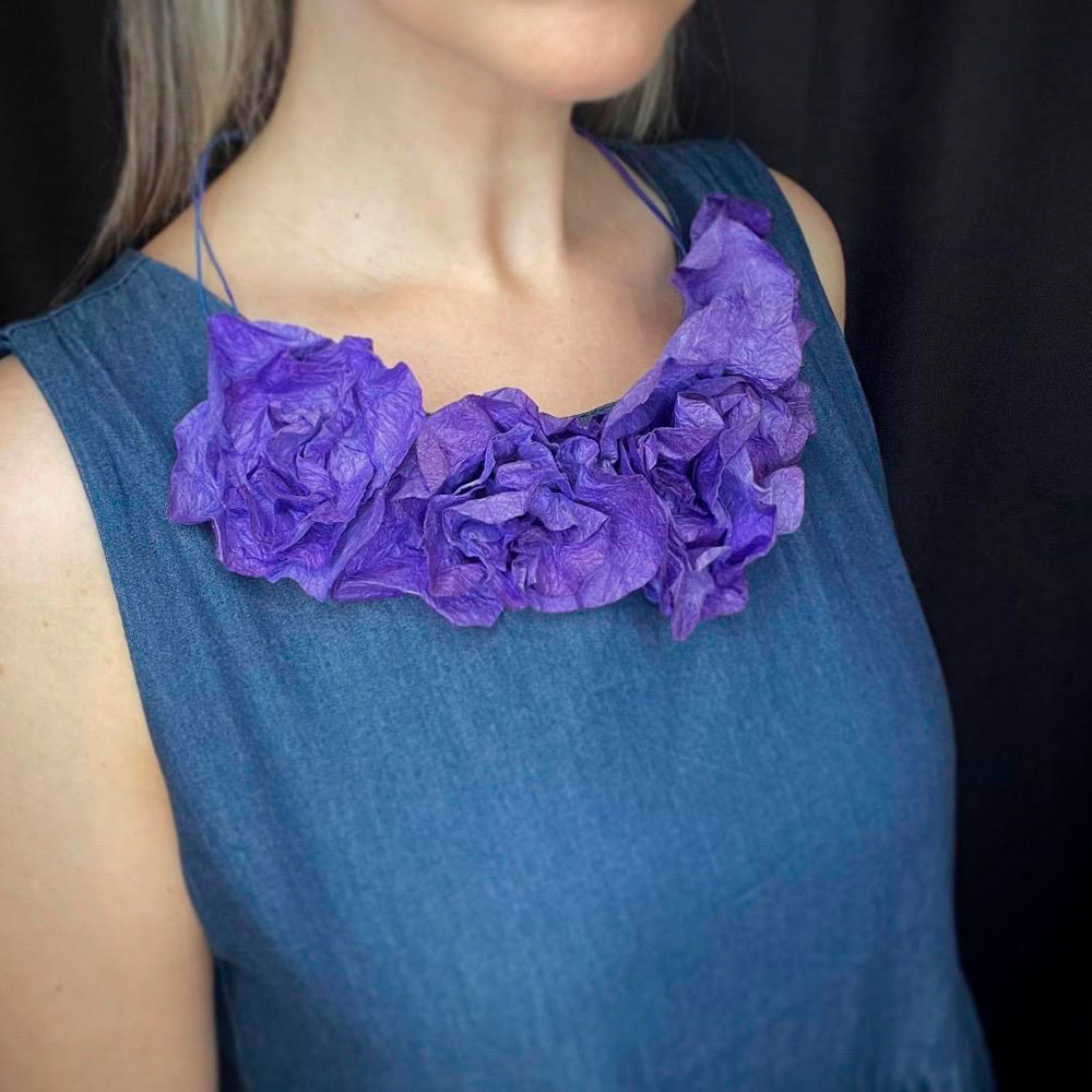 Girocollo fiori viola - immagine 3